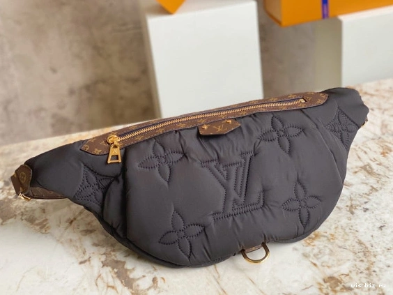 WIS MAXI LOUIS VUITTON BUMBAG 1120